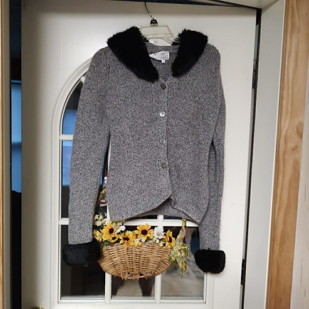 New Saks Fifth Avenue Cashmere Collection Gray Sweater Size Women's M